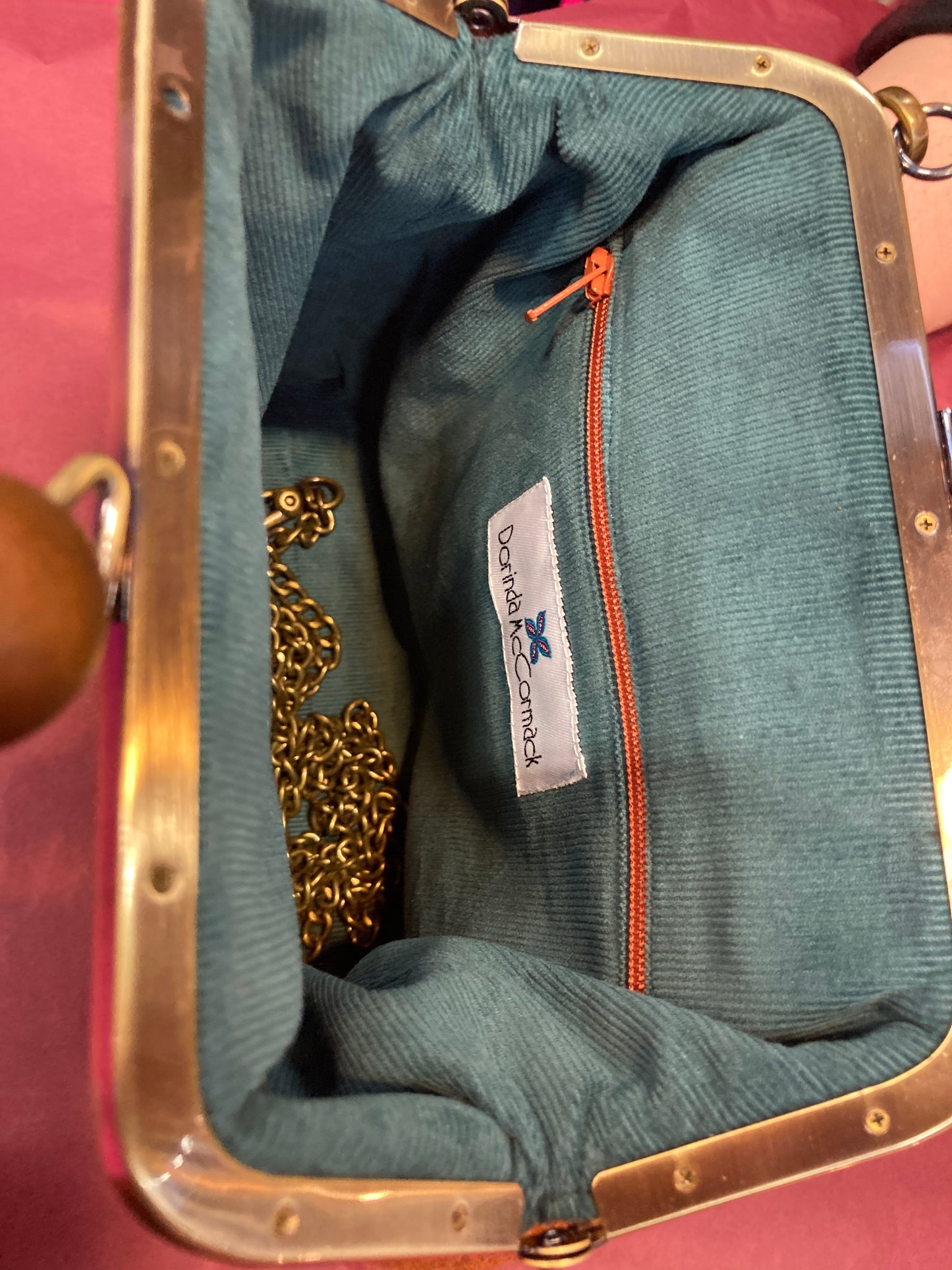‘Annie’ Crossbody Kiss Clasp Bag